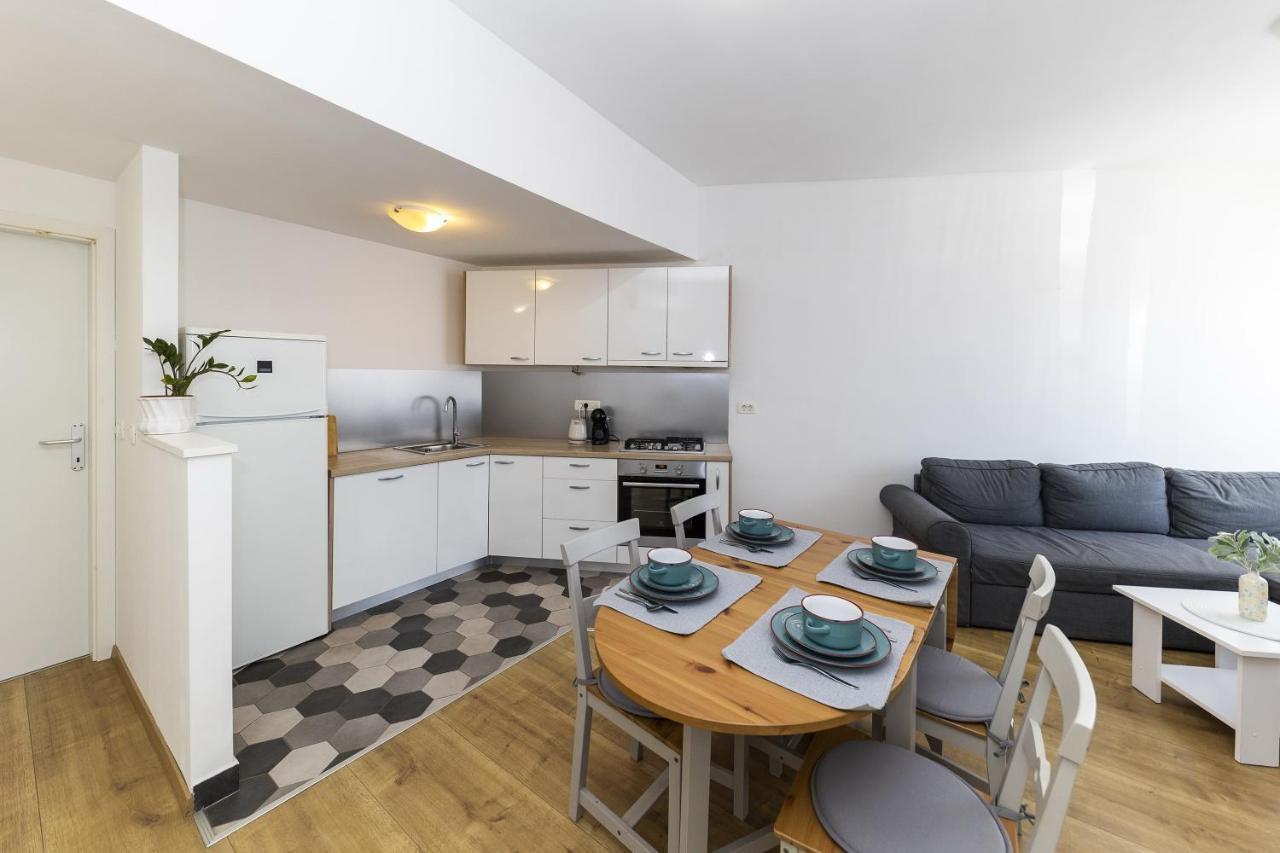 Apartments 23 And 25 With Free Private Parking Zadar Buitenkant foto