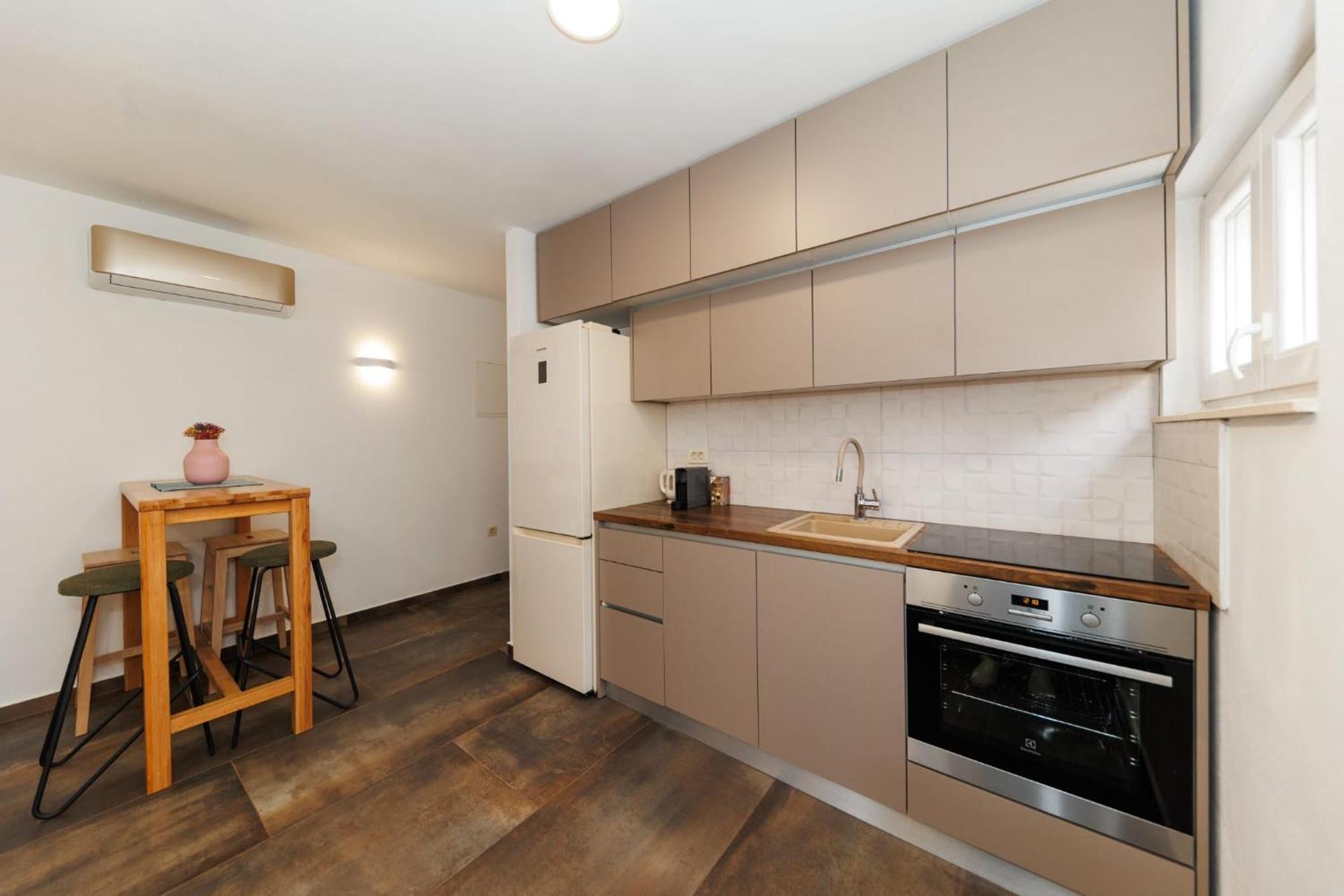 Apartments 23 And 25 With Free Private Parking Zadar Buitenkant foto